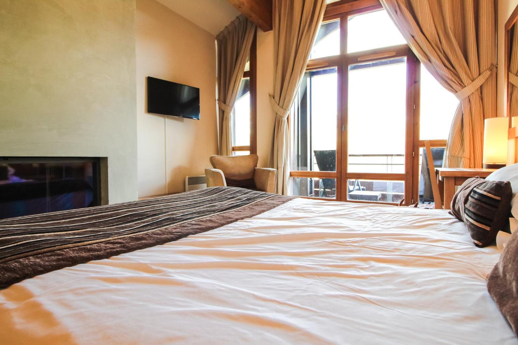 Exceptional 3 Bed Penthouse With Fireplace And Stunning Views Flaine Exterior foto